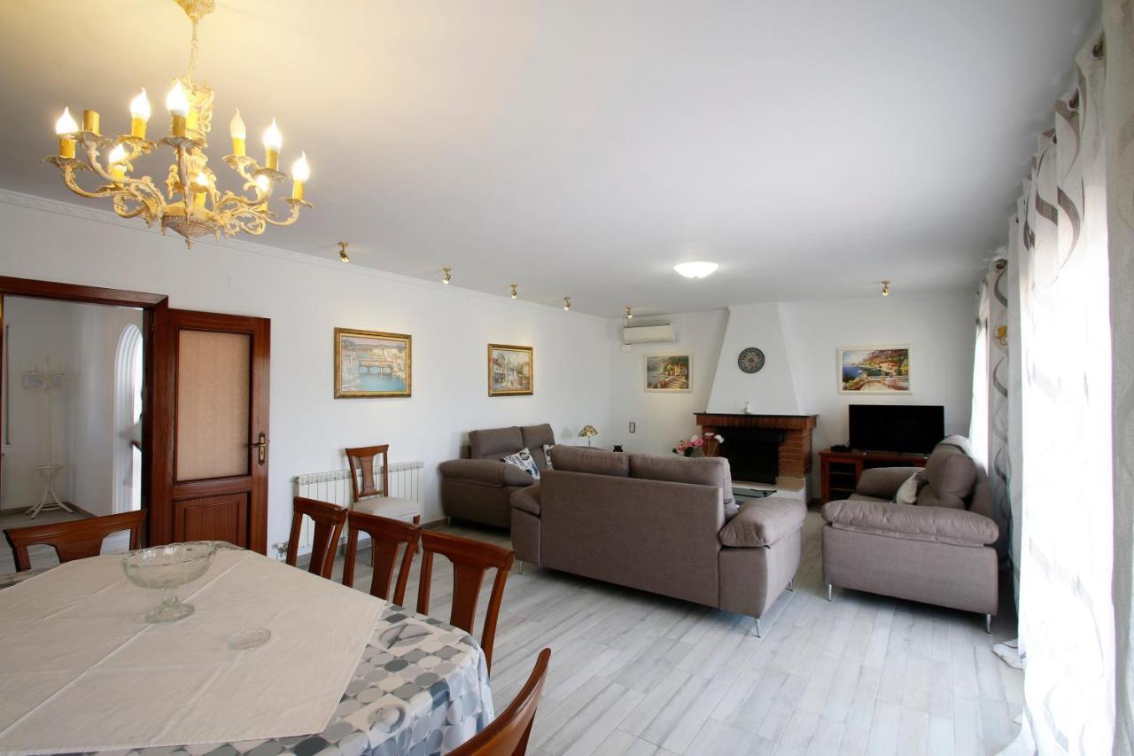 Villa Gladiols Cambrils Exterior photo